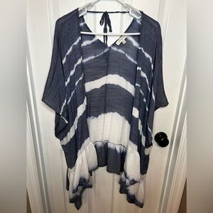 Umgee + size 1XL/2xl cover up. Denim blue and white in color